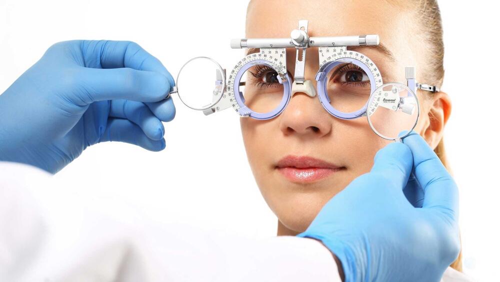 Что такое рецепт на контактные линзы и зачем он нужен